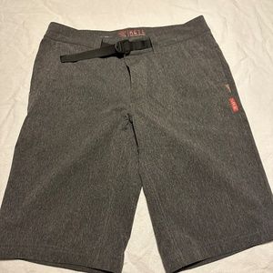 KETL Virtue Hybrid Short 12" V.3